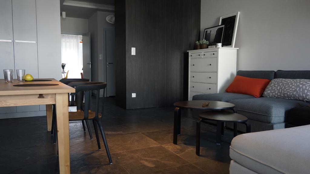 Gold Apartment
